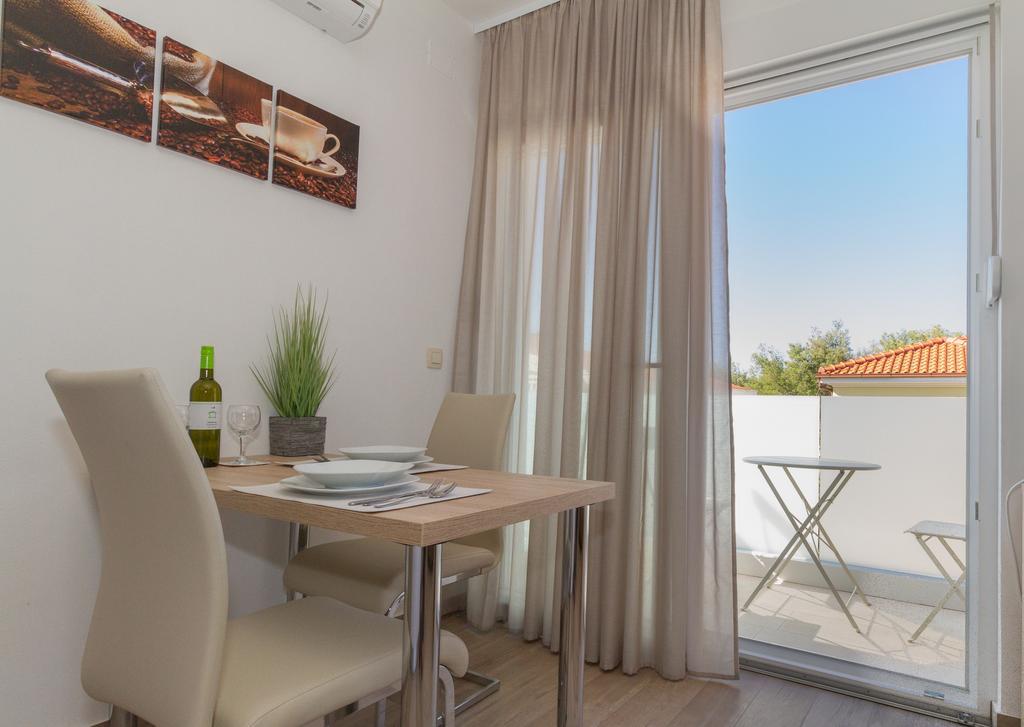 Villa Astoria Биоград-на-Мору Экстерьер фото